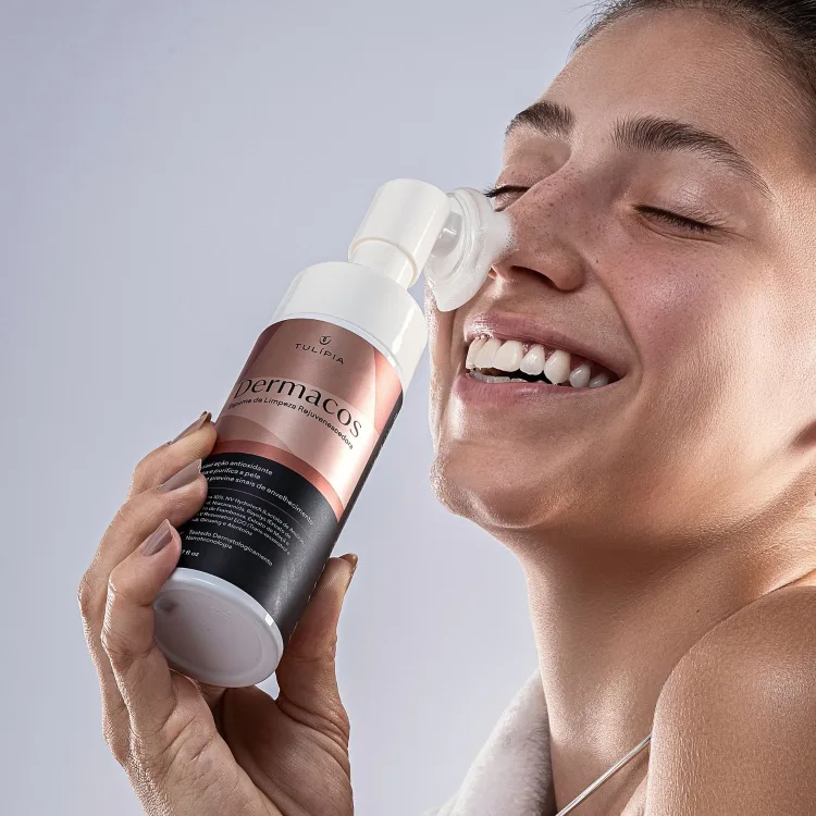 DERMACOS ESPUMA DE LIMPEZA REJUVENESCEDORA 150ML - foto alternativa
