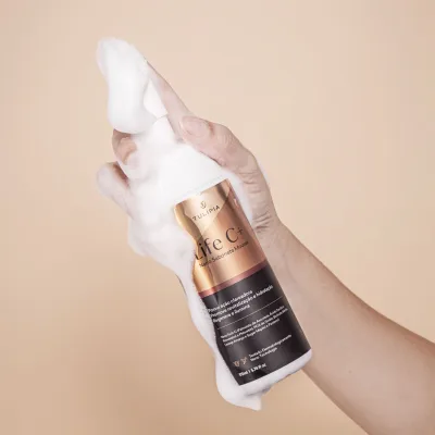 Life C+ Nano Sabonete Mousse | Tulípia Cosméticos