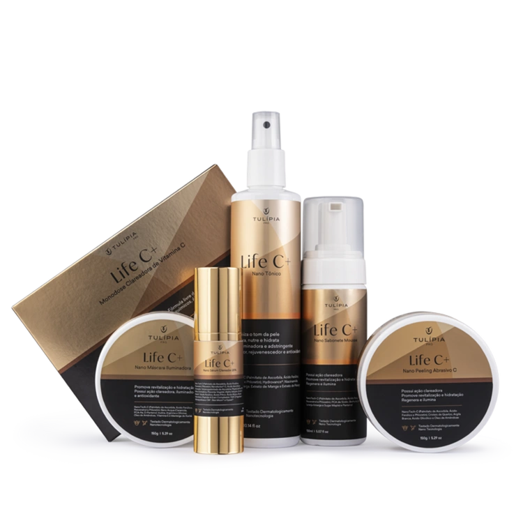 Foto do cosmético KIT LIFE C+ PRO (NANO SABONETE MOUSSE PROFISSIONAL, NANO TÔNICO PROFISSIONAL, NANO MÁSCARA ILUMINADORA, NANO MONODOSE  CLAREADORA E NANO PEELING ABRASIVO C, SERUM)